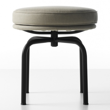 Der Hocker LC8