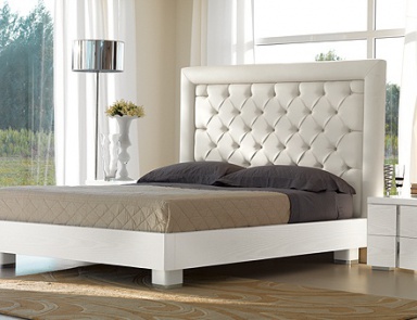 Doppelbett Chic, Saber