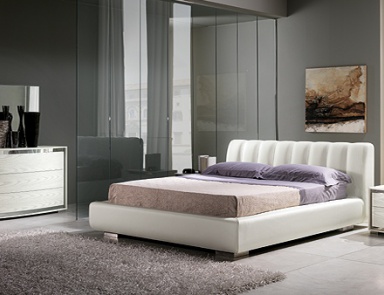 Bett Axor, Saber