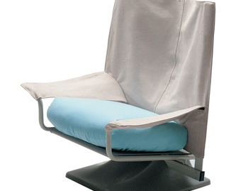 Stuhl mit Stahl-Skelett AEO 650, Cassina