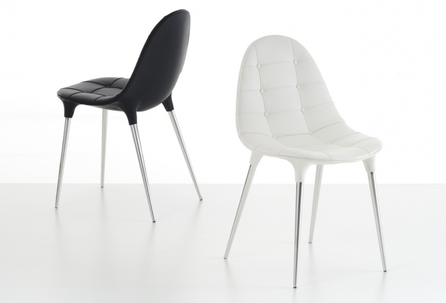 Stuhl auf den Beinen 245 / 247 CAPRICE, Cassina