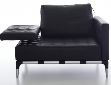 Sessel auf metallischem Untergrund 241 PRIVE, Cassina