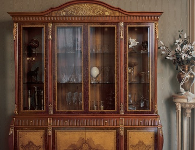Sideboard aus Massivholz mit Schnitzereien und Intarsien, Angello Cappellini
