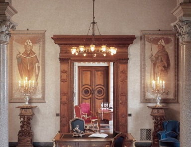 Schreibtisch aus Massivholz mit Schnitzereien, Angelo Cappellini