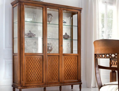 Трехстворчатая Schaufenster, Sangiorigo