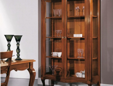 Schaufenster mit Schwingtüren, Sangiorigo