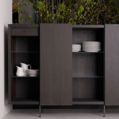 Schrank Tiller