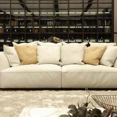 Sofa Blow