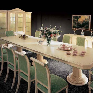 Esszimmer (Garnitur für das Esszimmer)