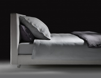 Bett mit gepolstertem Kopfteil Magnum, Flexform