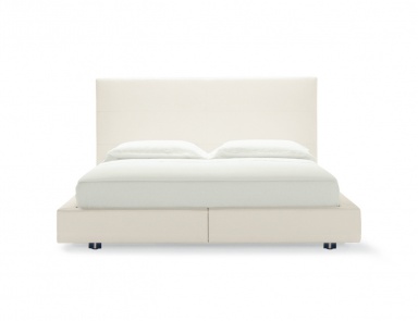 Doppelbett mit hohem Kopfteil Gransera, Poltrona Frau (Bett Podest)