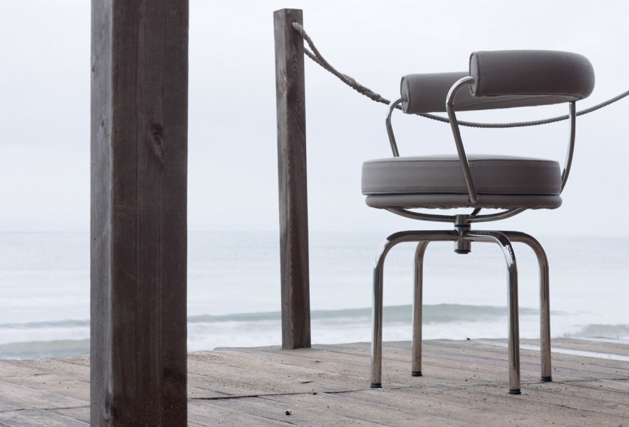 Stuhl LC7 OUTDOOR auf Metallrahmen, Cassina