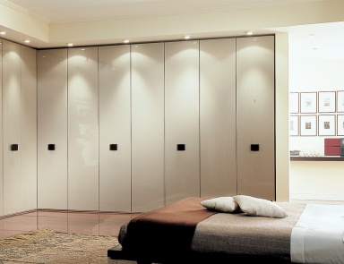 Schrank Anta Classic, Besana