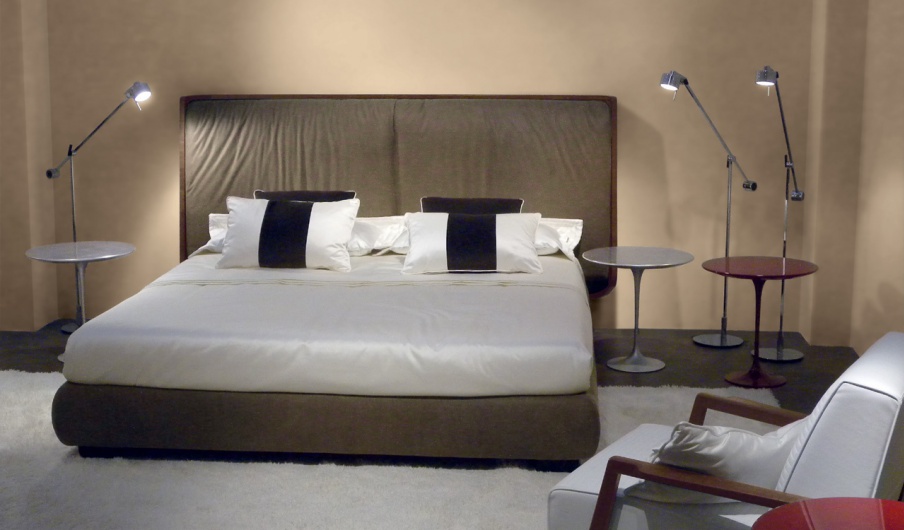Doppelbett mit gepolstertem Kopfteil Effi, Besana