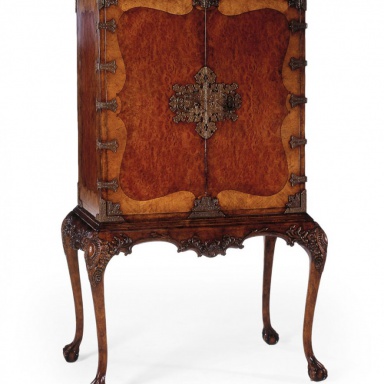 Bartisch Gestell Queen Anne