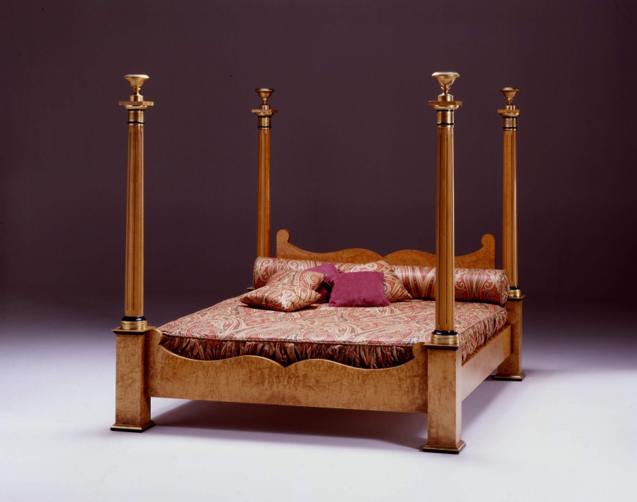 Himmelbett Impero, Colombo Stile