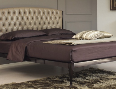 Gepolstertes Doppelbett Haut Lollo, Galimberti Nino (klassische Möbel)