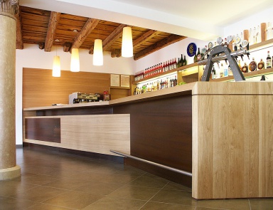 Möbel für Bars und Cafés Cesare, Baggio Arredamenti