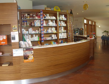 Möbel für Bars und Cafés Red Palace, Baggio Arredamenti