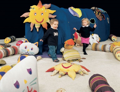 Ein Möbel für das Kinderzimmer Tunnel baby, Il Loft