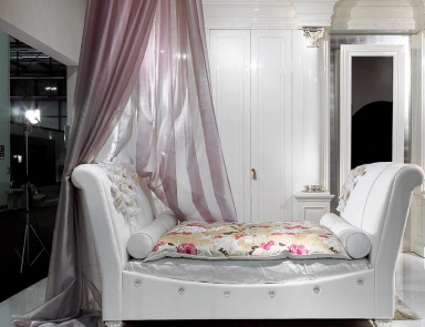 Bett aus Massivholz, Elledue (glamorous Schlafzimmer-Möbel)