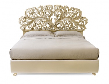 Doppelbett mit geschnitzten Kopfteil, Roberto Giovannini (Schlafzimmer Barock, Rokoko)