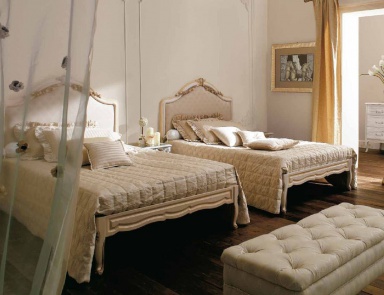 Für das Schlafzimmer eingerichtet mit zwei Einzelbetten, Savio Firmino