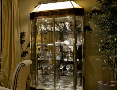Schaufenster in der Dekoration aus Messing und Ahorn, Provasi