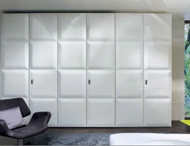 Kleiderschrank Drive, Besana