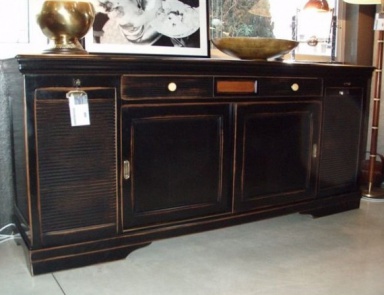 Sideboard credenza, L ' Origine