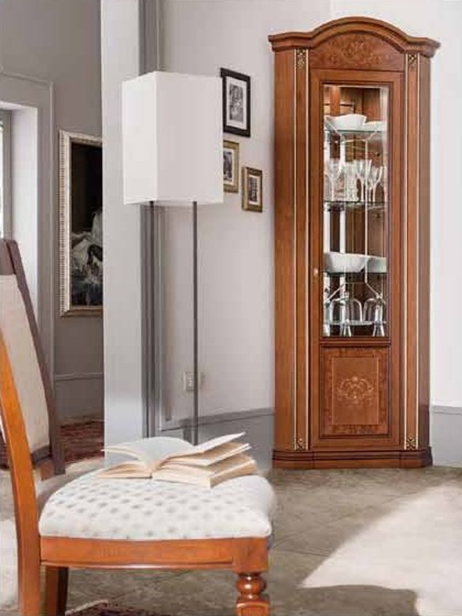 Eck-Vitrine Verona, Maronese