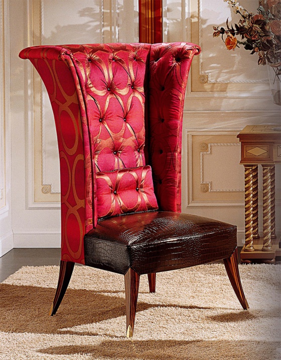 Elegante Sessel mit hoher Rückenlehne