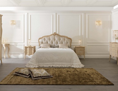 Für das Schlafzimmer eingerichtet mit geschnitzten Dekor und Vergoldung in Vienna, Tosconova