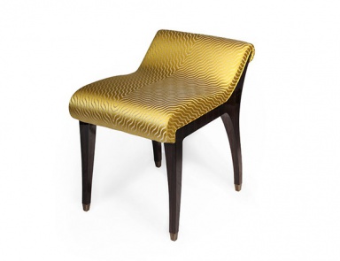 Hocker auf lackierten Stielen Incanto, Koket