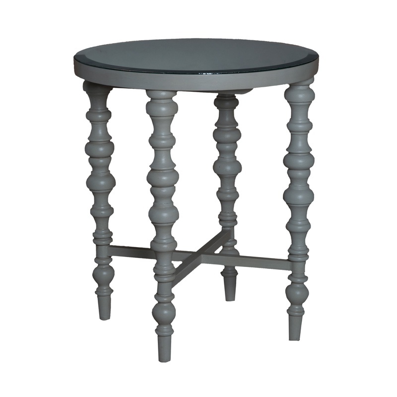 Tisch Small Spindle Accent Table Guild Master