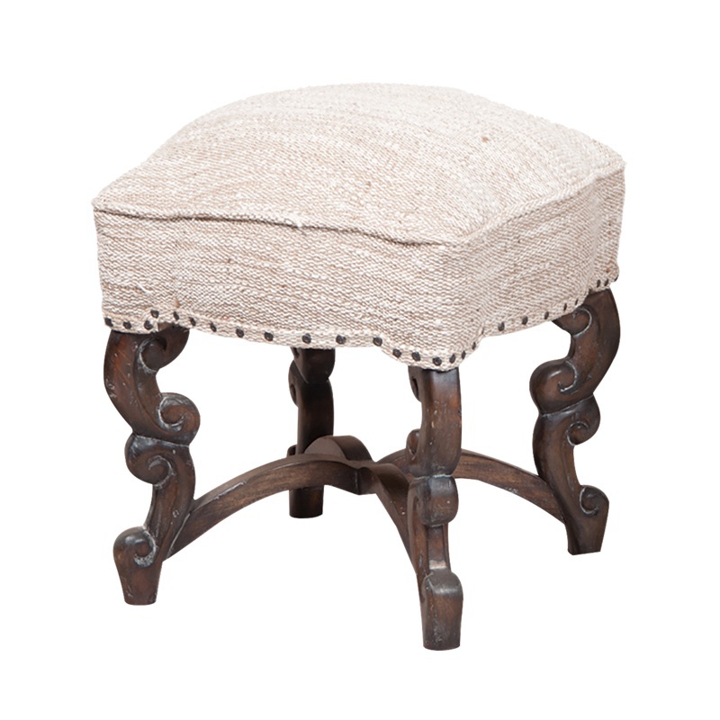 Hocker Scrolled Petzen Guild Master