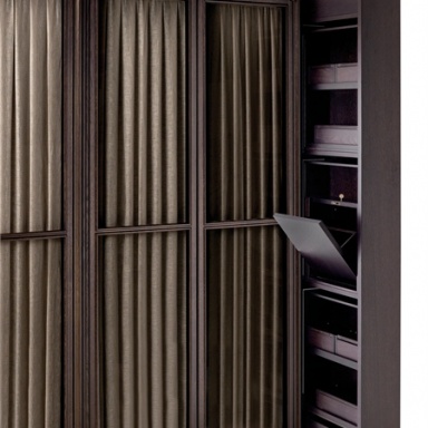 Schrank Night Work